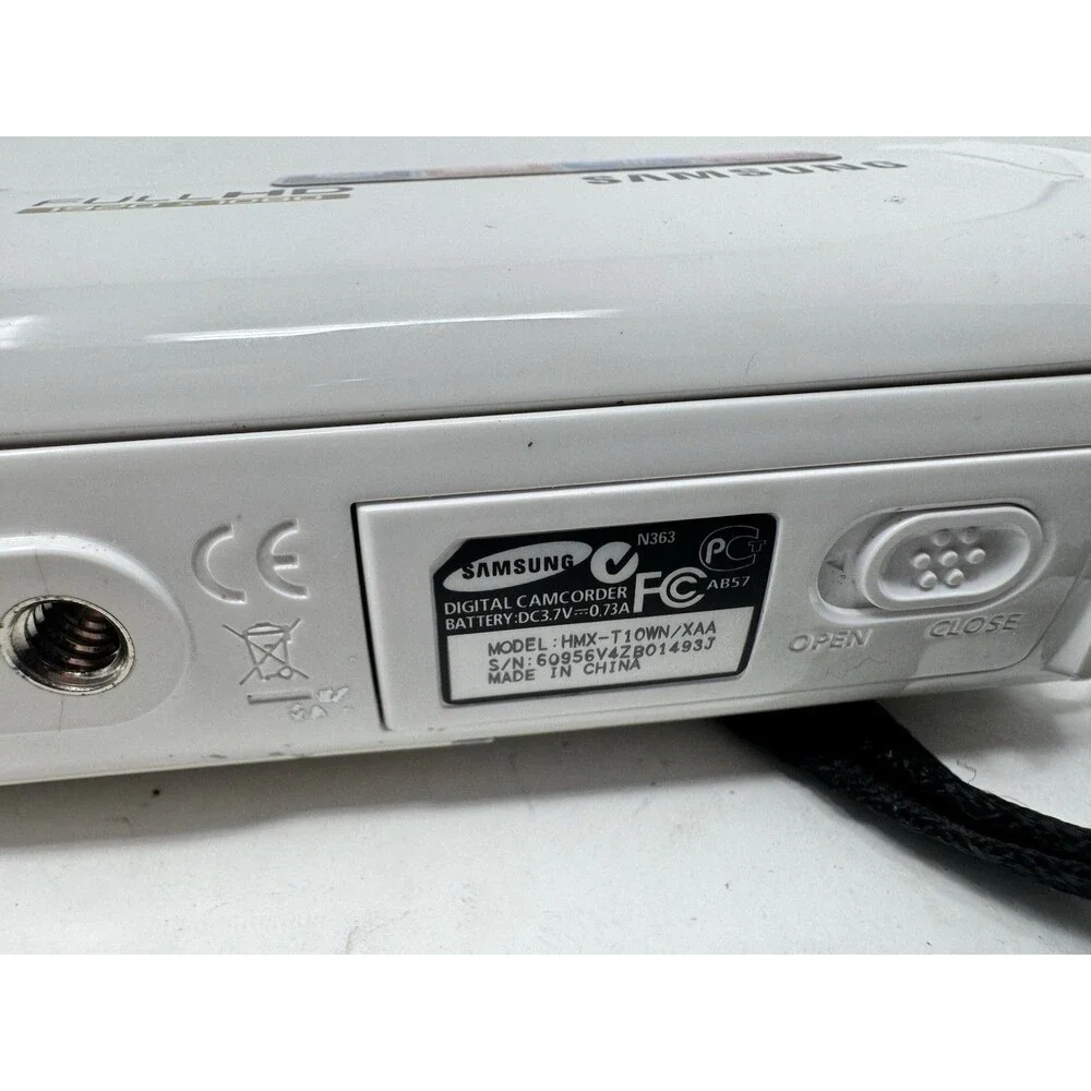 Samsung TOUCHSCREEN Camcorder HMX-T10WN/XAA Full HD